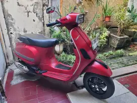 Vespa S 125 2019 Iget Merah doff.