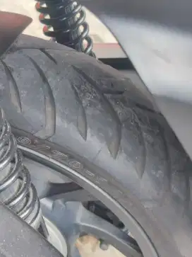 Ban Pcx 150 Sct 007/006 IRC Depan 70% Belakang 60% Masih Layak