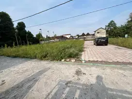 DEKAT BALAIKOTA JOGJA: Tanah Ringroad Timur, Jl Berbah Raya