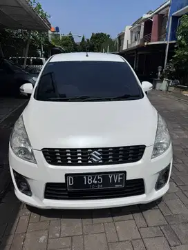 Suzuki ertiga GL bensin transimis manual