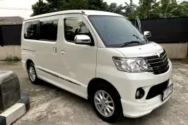 Private Rental Hiace Semi Luxury / Layanan Antar Jemput Bandara