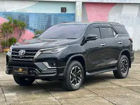 FORTUNER VRZ GR 2.8AT 2022, HITAM, KM 30rban PAJAK PANJANG