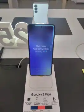 Credit Hp Samsung Galaxy Z Flip 7  bunga mulai 0% free 2x cicilan