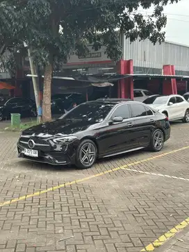 Mercedes Benz C300 AMG 2025