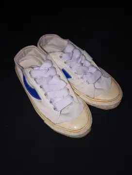 Sepatu Compass Gazelle Low Series White & Blue Unisex Size 43 Second