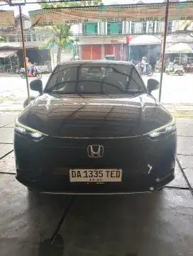 Di jual cepat mobil HRV 2022 metic tipe e siap pake kunci 2 barabai
