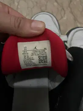 Sepatu jordan second original