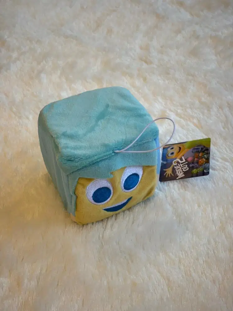 Boneka Disney Joy Inside Out