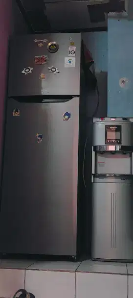 Di jual murah kulkas LG 2 pintu