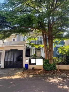 JUAL CEPAT BU Rumah Cantik Siap Huni di Puspita Loka BSD