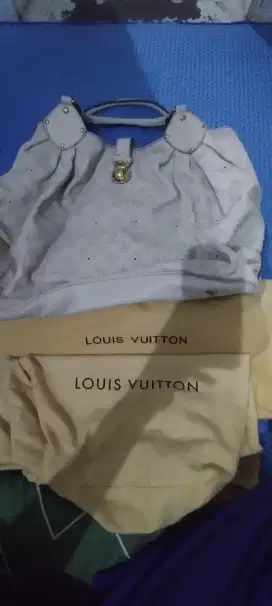 Tas wanita louis vuitton
