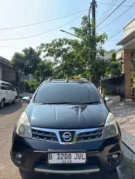Nissan Grand livina 2013 Bensin