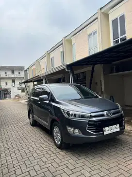 Dijual innova reborn type V 2017 matic