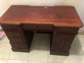 Meja direktur jepara