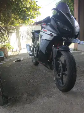 CBR 150 CC tahun 2015 akhir