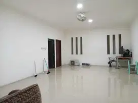 Rumah + Tempat Usaha Strategis 2 Lantai Bojong Kulur Murah