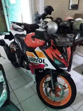 Honda CBR150R K15 tahun 2016 Repsol Edition