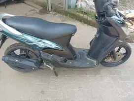 Mio smile 2009 hitam