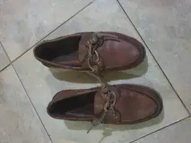 Sepatu kulit merek SPERRY TOP SIDER SIZE 42