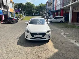 Mazda 2 Skyactiv R 1.5