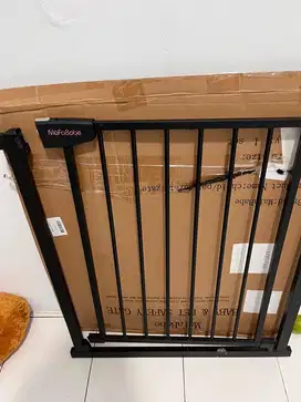 Dijuall baby safety gate buat toddler