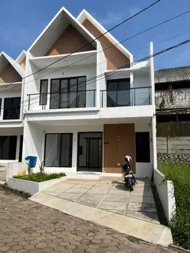 Di Sewakan rumah nempel pintu Tol