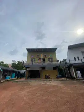 Dijual 25 kios dan 6 unit Ruko tiban