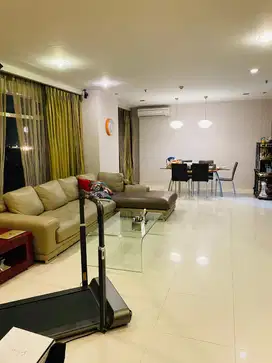 DIJUAL CEPAT APARTEMEN PANTAI MUTIARA 3 KAMAR TIDUR 161M2 HARGA NEGO