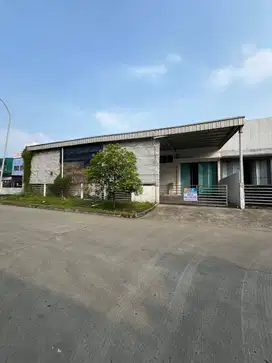 Gudang luas. strategis dalam kawasan industri Delta silicon cikarang
