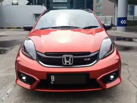 Brio RS 1.2 cvt matic tahun 2017 warna Orange