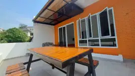 DIJUAL RUMAH BARU 2LT NYAMAN SEJUK FURNIS TAMPAK SIRING SENTUL SSR611