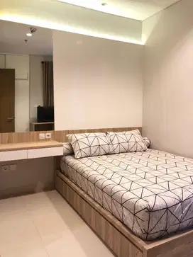 Disewa Apartemen Taman Anggrek 3BR Full Furnished, Jakarta Barat