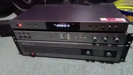 Power Amplifier Merk ( NAKAMICHI ) 1 Set