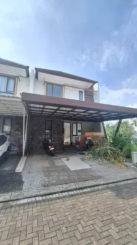 Dijual Rumah Di Cluster Kireina Nusa Loka BSD