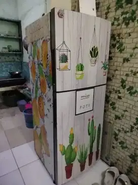 Kulkas 2pintu kondisi normal dingin beku siap pakai