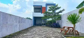 Rumah mewah Modern 2 lantai dengan kolam renang di jl Godean km 6,5
