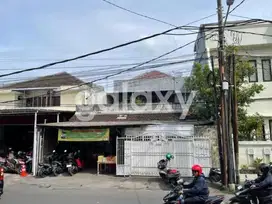 RUMAH 2 LANTAI + TOKO KECIL DI GURITA SESETAN DENPASAR, BALI