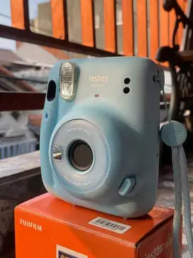 Instax mini 11 blue SEC