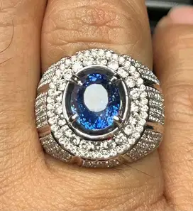 Cincin berlian blue sapphire