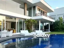 VILLA LUXURY MANSION DI INTARAN TUMBAK BAYUH MENGWI BADUNG, BALI