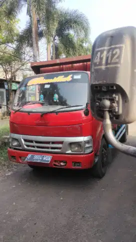 Truk Dyna bak 125lt kabin jungkit