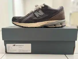 Sepatu New Balance 1906