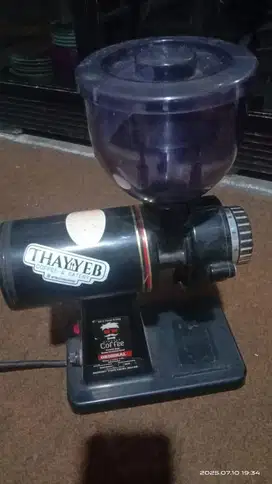 Grinder kopi latina