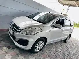 Ertiga 2017 silver manual suzuki R3 abuabu muda abu