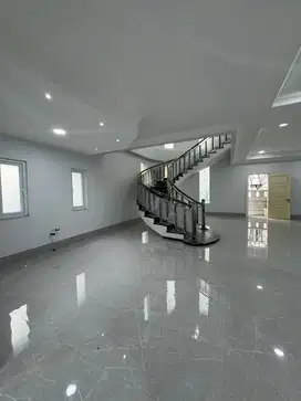 Rumah Puri Kembangan Jakarta Barat bagus Siap Huni