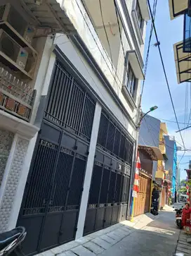 Dijual Rumah baru 3 lantai di Pademangan 1, Jakarta utara