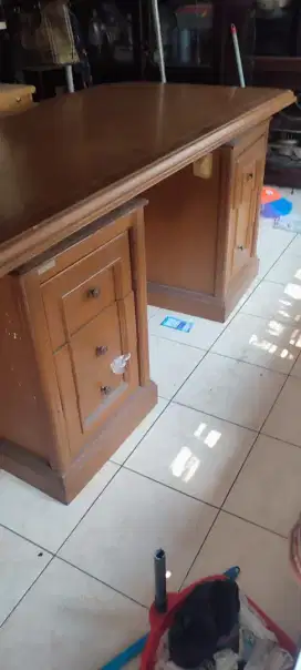 meja kayu laci rakit