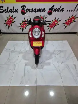 Scoopy iss stylish smartkey