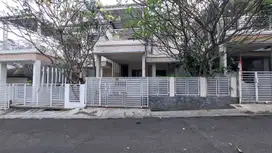 Disewakan Rumah Modern Minimalis Dekat Sta. MRT Cipete Raya