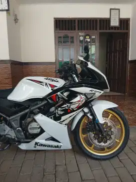 Kawasaki ninja rr new se 2013 asli putih